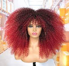 Amazon.com: MURAMURA HAIR 18 吋長捲髮假髮,帶劉海,適合黑人女性非洲炸彈,捲曲假髮蓬鬆柔軟合成頭髮(1B-39A) :  美容與個人護理