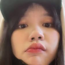 Kelly (@stereotoast)