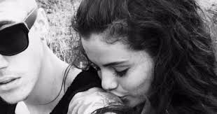 سيلينا غوميز بوسترات اثارة للنجمة selena gomez. Ø¨Ø§Ù„ØµÙˆØ± Ø¬Ø§Ø³ØªÙŠÙ† Ø¨ÙŠØ¨Ø± ÙŠØªØ¬Ø§Ù‡Ù„ Ø³ÙŠÙ„ÙŠÙ†Ø§ Ø¬ÙˆÙ…ÙŠØ² ÙˆÙ„Ø§ ÙŠØ±Ø¯ Ø¹Ù„Ù‰ Ù…ÙƒØ§Ù„Ù…Ø§ØªÙ‡Ø§ Ø§Ù„ÙŠÙˆÙ… Ø§Ù„Ø³Ø§Ø¨Ø¹
