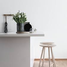 Design Barhocker Rund Di Volo Von Applicata Holzdesignpur Barhocker Barhocker Holz Moderne Barhocker