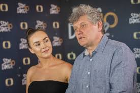 Jeho krásná dcera, herečka z ulice, porodila. Deprese Se Projevuji Stridave Umeji Se Skryt A Vselijak Maskovat Letosni Hvezda Stardance Bude Bojovat Precetli Jsme Krajske Listy Cz