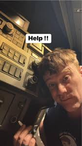 Nice stuck in Leicester parked up with no no phone charger adapter 🙈