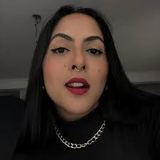 Daniela Lara's Instagram, Twitter & Facebook