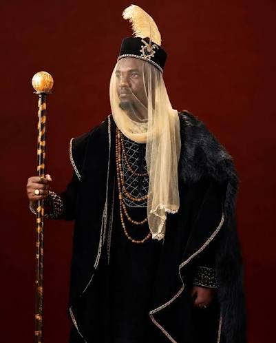 Jason Jae Blends Royalty, Mystery, and African Craftsmanship at AMVCA Cultural Night Media personality and influencer Jason Jae delivered a cinematic cultural fashion moment at the AMVCA Cultural Night with a regal
