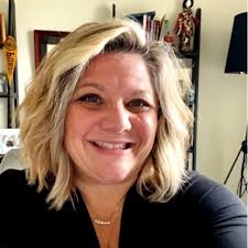 At Chewy, we know that our candidates have many options out there. We want  you to know that we are dedicated to being your employer of choice... But  don't just take my