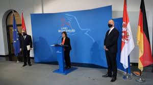 Aber wie gut verstehen sich spd, cdu und grüne wirklich? Das War 2020 Kenia Corona Und Schweinepest Das Jahr In Brandenburg Inforadio