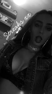 Felicity Alexander (@felicity_alexx)