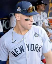 𝗦𝗔𝗬 𝗬𝗘𝗦 𝗜𝗙 𝗬𝗢𝗨 𝗟𝗢𝗩𝗘 yankees 😎❤️