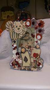 Alice In Fabulous Land 3d Hat Box Card For Dolly Dimples Alice In Wonderland Crafts Card Art Alice In Wonderland