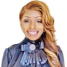 Lashelle Blue (@legacywlashelle)