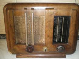 Radios de venezuela en vivo. Cersetor Tutore Doisprezece Aparate Radio Vechi Cu Lampi Casacautatoruluideaur Ro