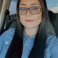 Janet Valle's Instagram, Twitter & Facebook