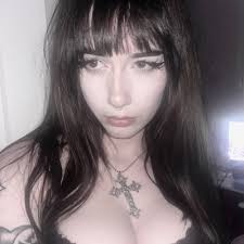 Faye Strange Bascon (@FabiusBascon)