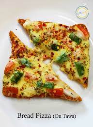 Bread Pizza On Tawa Bread Pizza Recipe Indian Veg Pizza Pizza Recipes Easy