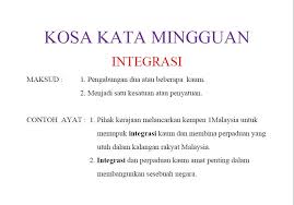 Di sekolah, integrasi nasional dibentuk dan terlihat dari beberapa kegiatannya. Facebook