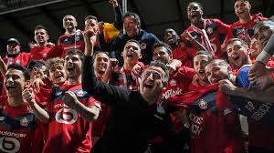 May 23, 2021 · lille's fairytale season has had its happy ending, as christophe galtier's team pipped psg to the post and lifted the ligue 1 title for the first time in 10 years. Lille Capture Ligue 1 Title Snap Psg S Three Season Championship Streak Cbssports Com