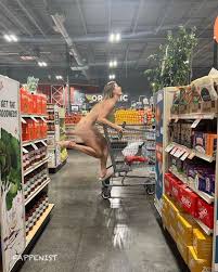 Amanda Cerny Naked in Public - Fappenist