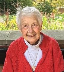 Carol Goetsch's Instagram, Twitter & Facebook