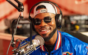 Your dreams, your path 🤍 🌚😍🌸…..Day 4 #SHAGGIKENYATOUR 🇰🇪 📷:  @twinsdntbeg