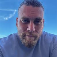 7 "Andrew Persinger" profiles