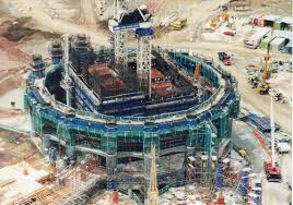 Banyak monumen seperti lapangan merdeka, galeri petronas, petrosains discovery center dianggap sebagai warisan kota ini. Cabaran Dan Detik Cemas Ketika Pembinaan Menara Berkembar Petronas Iluminasi