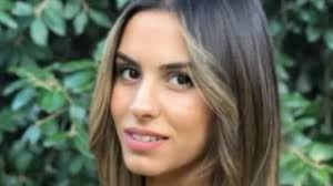 Yasak elma dizisiyle tanınan oyuncu ayşegül çınar'ın eski sevgilisi furkan çalıkoğlu ekibi sevk edilirken, çalıkoğlu ve ayşegül çınar, ifadeleri alınmak üzere karaköy polis merkezi'ne götürüldü. X5ksvodtdwz6mm