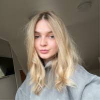 Jessica Peil's Instagram, Twitter & Facebook