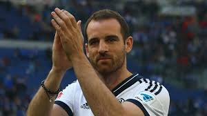 Christoph metzelder steht im verdacht, kinderpornografie verbreitet zu haben. Bundesliga Schalke Defender Christoph Metzelder To Retire At End Of The Season Football News Sky Sports