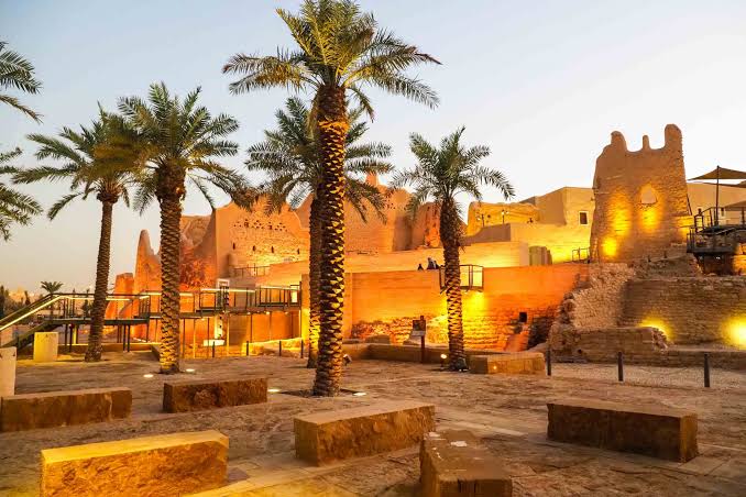 Saudi Arabia Travel Guide 2026 — Visa, Hajj, Destinations & Practical Tips