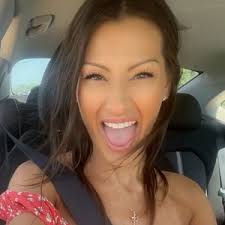 Danielle Guido🇮🇹 (@theedanielleguido)