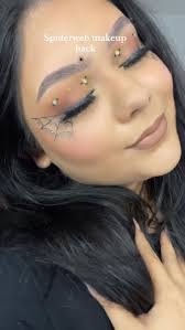 Toni Meade's Instagram, Twitter & Facebook