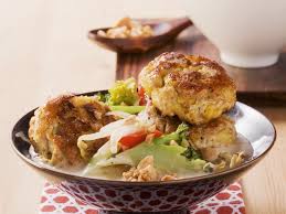 Curry Frikadellen Mit Kokos Gemuse Rezept Rezepte Lebensmittel Essen Putenhackfleisch Rezepte