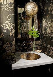 Die Barock Tapete In 48 Wunderschonen Design Ideen Archzine Net Toiletten Tapete Damentoilette Badezimmer Dekor