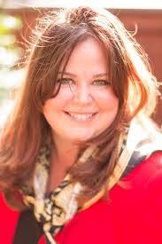 Traci Walker's Instagram, Twitter & Facebook