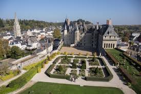 In 2016, it had a population of 606,223. Indre Et Loire Wikipedia
