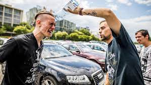 A színész fia úgy véli, budapest egyes részein szinte senki sincs biztonságban a kései órákban a környéken őgyelgő, alkoholt, kábítószert fogyasztó ugyanakkor tudtam, hogy helyesen, férfiként cselekszik mesélte a blikknek rékasi károly, hozzátéve: Nyilatkozott Rekasi Karoly Fia A Rendori Intezkedessel Kapcsolatban 24 Hu