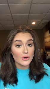 Mara Maxwell's Instagram, Twitter & Facebook