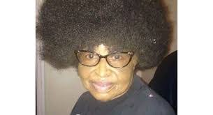 Annie Mccall's Instagram, Twitter & Facebook