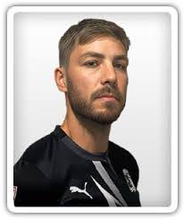 Sam Foley's Instagram, Twitter & Facebook