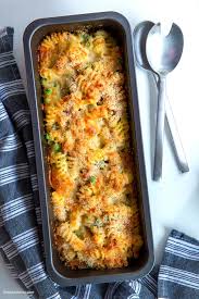 Nudelauflauf Mit Erbsen Und Kochschinken Madame Cuisine Rezept Nudelauflauf Rezepte Essen