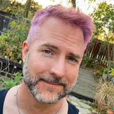 Levi Hyde's Instagram, Twitter & Facebook