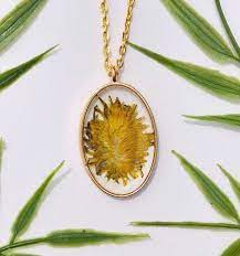 Real Pressed Flower Resin Pendant Dandelion Necklace Yellow Etsy Yellow Flower Necklace Yellow Pendants Dandelion Necklace