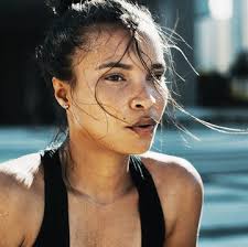 Kelsey Heenan, la fit girl que tonifica tus glúteos