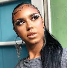 Jane Beck's Instagram, Twitter & Facebook