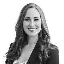 Rachel Paquette's Instagram, Twitter & Facebook