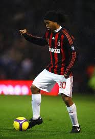 Ronaldinho Photos Photos Portsmouth V Ac Milan Uefa Cup Ac Milan Football Squads Football Boys