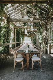 A Ubc Botanical Garden Wedding For Color Lovers Junebug Weddings Botanical Gardens Wedding Garden Wedding Garden Wedding Inspiration