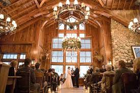 A Snow Dusted Mountain Wedding In Colorado Colorado Wedding Venues Winter Wedding Venues Winter Wedding Planning
