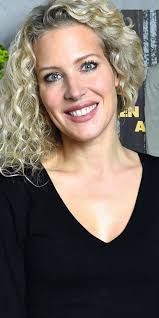 Postkodmiljonärens sandra dahlberg är singel