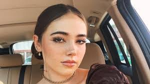 Estella Mueller's Instagram, Twitter & Facebook